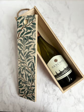 William Morris Wooden Wine Gift Box.