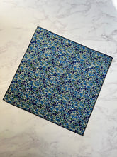 Liberty Pocket Square Petal and Bud