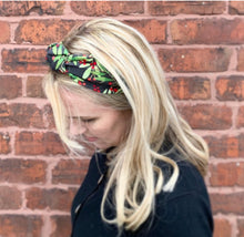 Christmas Mistletoe Knotted Hairband