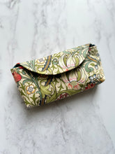Glasses case