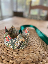 William Morris Re usable Crowns