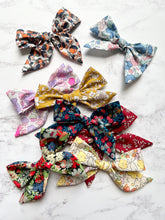Liberty Bow Clip