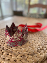 William Morris Re usable Crowns