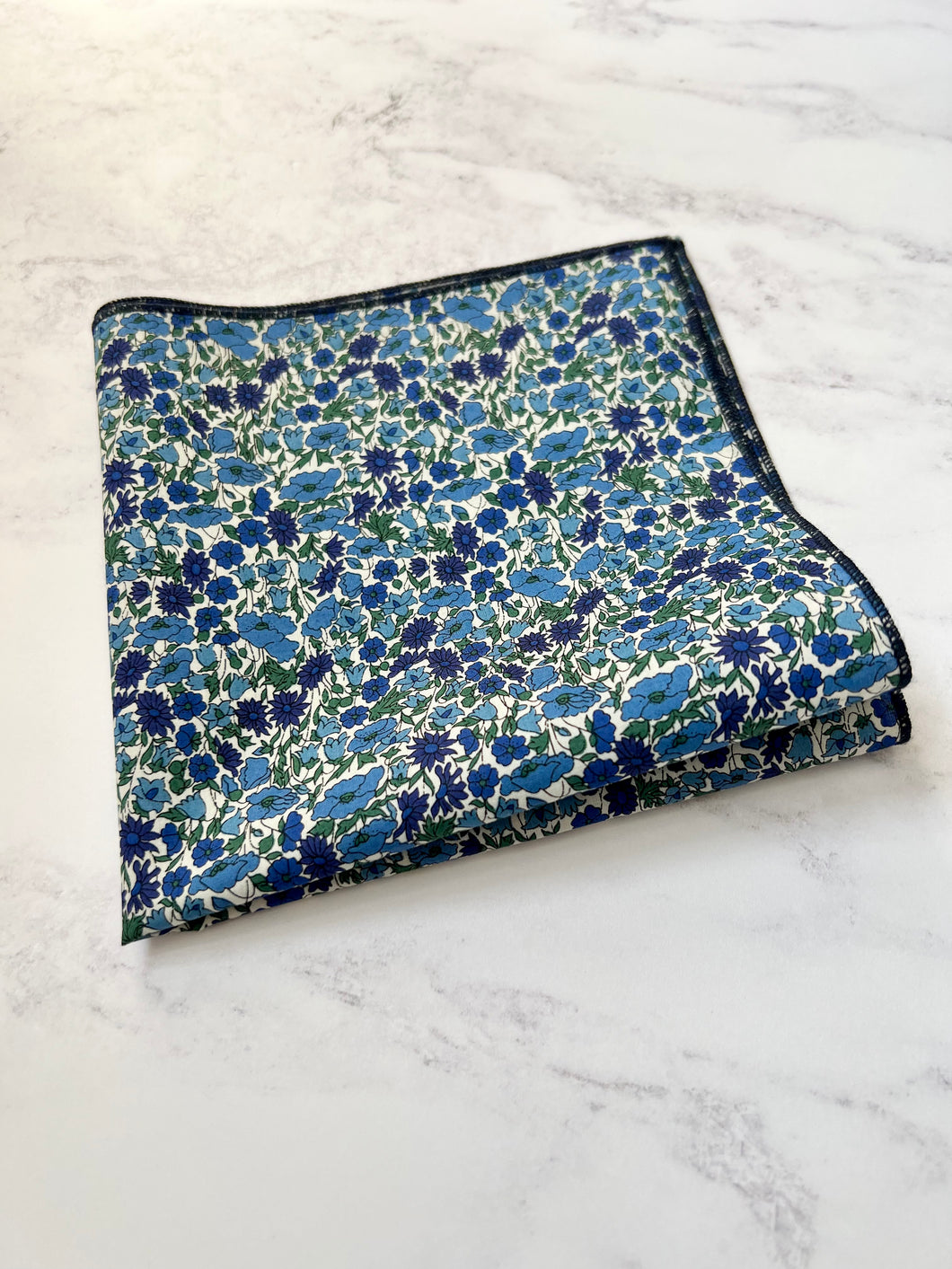 Liberty Pocket Square Petal and Bud