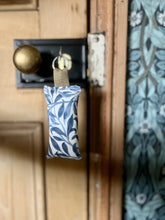 William Morris soft Key Ring