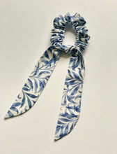 William Morris Long Tail Scrunchies