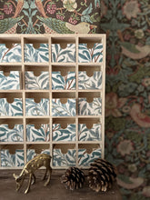 William Morris are usable Advent Calendar