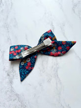 Liberty Bow Clip