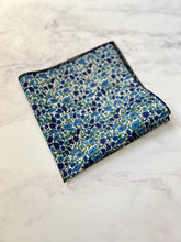 Liberty Pocket Square Petal and Bud