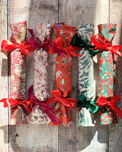 Re usable fabric Christmas crackers / wrap